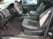 2014 Chevrolet Silverado 3500HD SRW LTZ z VIN 1GC4K1E8XEF128766, wystawiony jako Copart lot #90458265 z przebiegiem Nie podano mil oraz Czysty tytuł • Clean title. Historia ofert i sprzedaży dostępna na DreamBid. Obrazek 7.