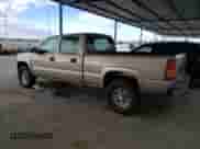 2002 Chevrolet Silverado 1500HD LS z VIN 1GCGK13U52F219601, wystawiony jako Copart lot #78644214 z przebiegiem 238 577 mil mil oraz Czysty tytuł • Clean title. Historia ofert i sprzedaży dostępna na DreamBid. Obrazek 2.
