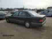 1993 Mercedes-Benz 300 с VIN WDBEA28E5PB835958, выставлен на аукционе Copart как лот 50851925 с пробегом 90 553 миль миль и Чистый • Clean title. История ставок и продаж доступна на DreamBid. Изображение 2.