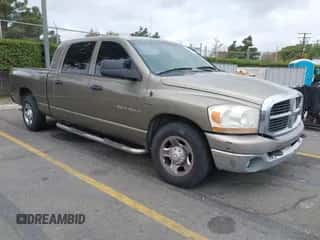 2006 Dodge 1500 SLT с VIN 3D7KR19D86G198668, выставлен на аукционе IAAI как лот 43423551 с пробегом 196 409 миль миль и . История ставок и продаж доступна на DreamBid. Изображение 1.