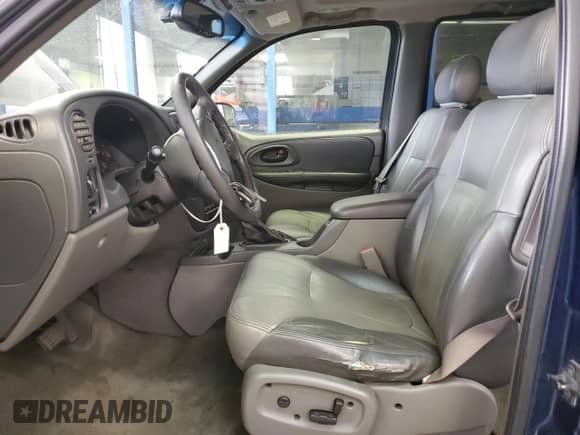 2003 Chevrolet TrailBlazer LTZ с VIN 1GNDT13S232157265, выставлен на аукционе Copart как лот 82138415 с пробегом 265 365 миль миль и Списание • Salvage title. История ставок и продаж доступна на DreamBid. Изображение 7.