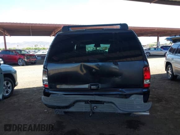 2006 Chevrolet Tahoe Z71 с VIN 1GNEC13Z26R105972, выставлен на аукционе IAAI как лот 42655966 с пробегом 245 222 миль миль и . История ставок и продаж доступна на DreamBid. Изображение 16.
