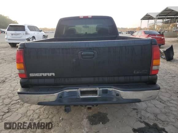 2003 GMC Sierra 1500 with VIN 2GTEC19V231224316, listed as a Copart auction lot 77910024 with 315,660 mi miles and Salvage title. Bid and sale history available at DreamBid. Image 6.