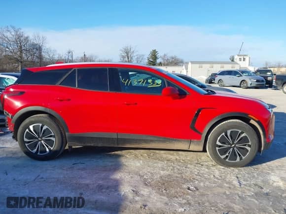 2024 Chevrolet Blazer EV eAWD LT with VIN 3GNKDBRJ4RS202907, listed as a IAAI auction lot 41371333 with 10,118 mi miles and . Bid and sale history available at DreamBid. Image 14.