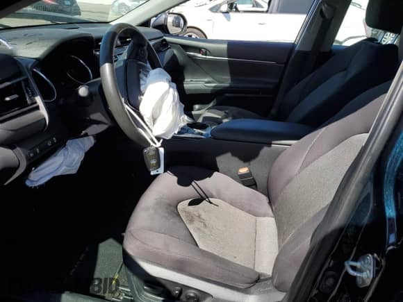 2019 Toyota Camry Hybrid LE с VIN 4T1B31HK2KU517027, выставлен на аукционе Copart как лот 85885055 с пробегом 84 432 миль миль и Списание • Salvage title. История ставок и продаж доступна на DreamBid. Изображение 7.