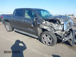 2008 Toyota Tundra Limited с VIN 5TFEV58168X042371, выставлен на аукционе IAAI как лот 43423237 с пробегом Не указан миль и . История ставок и продаж доступна на DreamBid. Изображение 1.