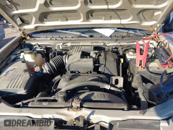 2004 Chevrolet Colorado Z71 z VIN 1GCCS196848144987, wystawiony jako IAAI lot #43534736 z przebiegiem 115 630 mil mil oraz . Historia ofert i sprzedaży dostępna na DreamBid. Obrazek 10.