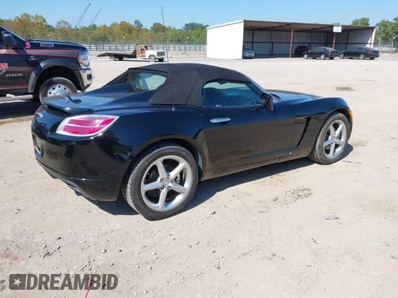 2008 Saturn Sky with VIN 1G8MC35B58Y123370, listed as a IAAI auction lot 43341781 with 8,129 mi miles and . Bid and sale history available at DreamBid. Image 4.