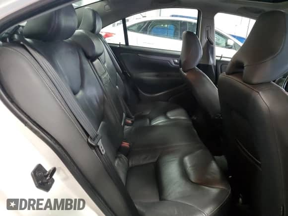 2006 Volvo S60 2.5L Turbo с VIN YV1RS592362557172, выставлен на аукционе Copart как лот 68112405 с пробегом 142 387 миль миль и Списание • Salvage title. История ставок и продаж доступна на DreamBid. Изображение 10.