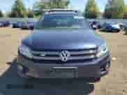 2016 Volkswagen Tiguan SEL z VIN WVGBV7AX0GW077386, wystawiony jako Copart lot #70747695 z przebiegiem 66 699 mil mil oraz Szkoda całkowita • Salvage title. Historia ofert i sprzedaży dostępna na DreamBid. Obrazek 5.