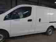 2018 Chevrolet City Express Cargo LT z VIN 3N63M0ZN0JK696284, wystawiony jako IAAI lot #41251435 z przebiegiem 225 971 mil mil oraz . Historia ofert i sprzedaży dostępna na DreamBid. Obrazek 14.