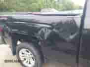 2015 Chevrolet Silverado 1500 LT z VIN 1GCNKREH6FZ355973, wystawiony jako IAAI lot #42359434 z przebiegiem 118 325 mil mil oraz . Historia ofert i sprzedaży dostępna na DreamBid. Obrazek 19.