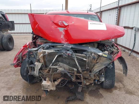 2002 Chevrolet Silverado 1500HD LT с VIN 1GCGK13U12F147411, выставлен на аукционе IAAI как лот 42066867 с пробегом Не указан миль и . История ставок и продаж доступна на DreamBid. Изображение 12.