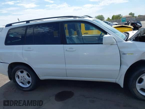 2006 Toyota Highlander Limited with VIN JTEDP21A060103925, listed as a IAAI auction lot 42929476 with Not provided miles and . Bid and sale history available at DreamBid. Image 13.