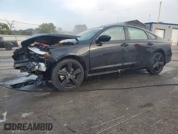 2025 Honda Accord Sport-L with VIN 1HGCY2F76SA029071, listed as a Copart auction lot 81096055 with 5,806 mi miles and Salvage title. Bid and sale history available at DreamBid. Image 1.