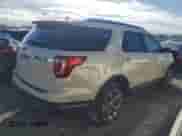 2018 Ford Explorer Limited z VIN 1FM5K8FH7JGB39204, wystawiony jako Copart lot #84937265 z przebiegiem 157 376 mil mil oraz Czysty tytuł • Clean title. Historia ofert i sprzedaży dostępna na DreamBid. Obrazek 3.