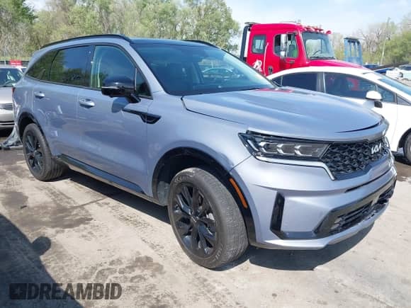 2022 Kia Sorento SX with VIN 5XYRK4LF8NG087513, listed as a IAAI auction lot 42038505 with 42,113 mi miles and . Bid and sale history available at DreamBid. Image 1.