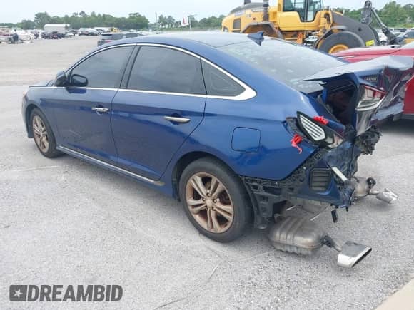 2018 Hyundai Sonata Limited with VIN 5NPE34AF8JH674960, listed as a IAAI auction lot 40248165 with 97,120 mi miles and . Bid and sale history available at DreamBid. Image 3.