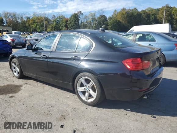 2013 BMW 3 Series 328i xDrive with VIN WBA3B3C56DF532367, listed as a Copart auction lot 85359155 with 191,955 mi miles and Salvage title. Bid and sale history available at DreamBid. Image 2.