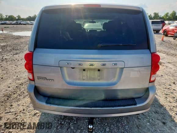 2017 Dodge Grand Caravan SE Plus with VIN 2C4RDGBG2HR844167, listed as a Copart auction lot 80086065 with 285,390 mi miles and Salvage title. Bid and sale history available at DreamBid. Image 6.