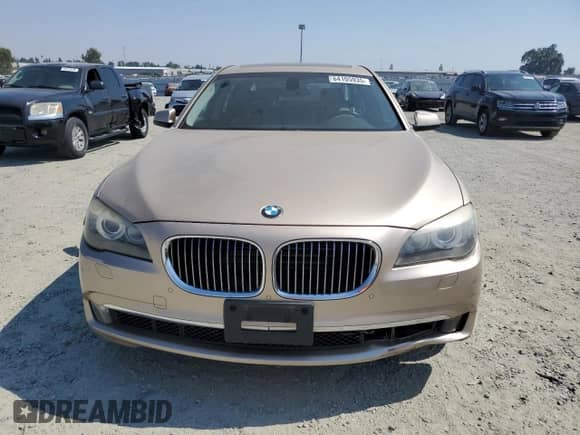 2010 BMW 7 Series 750Li xDrive with VIN WBAKC8C59AC430192, listed as a Copart auction lot 64105935 with 103,657 mi miles and Salvage title. Bid and sale history available at DreamBid. Image 5.