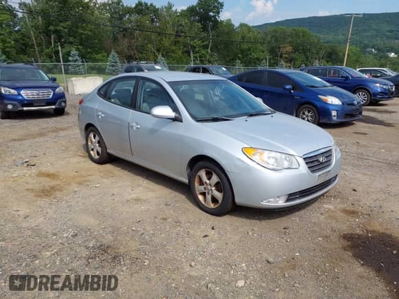 2009 Hyundai Elantra GLS z VIN KMHDU46D39U752588, wystawiony jako IAAI lot #42855337 z przebiegiem 169 673 mil mil oraz . Historia ofert i sprzedaży dostępna na DreamBid. Obrazek 1.
