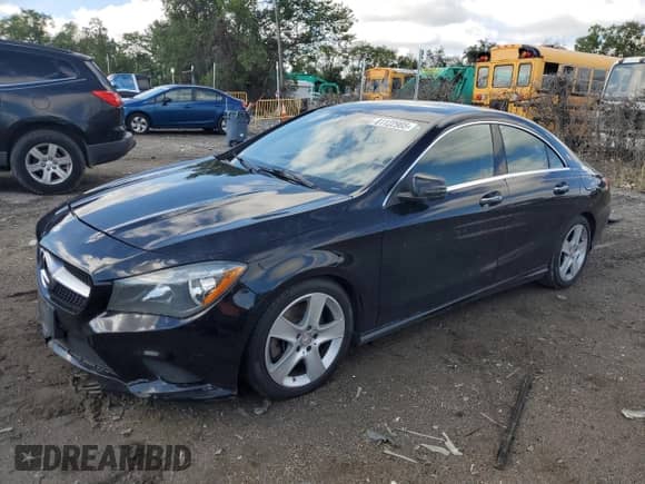 2015 Mercedes-Benz CLA 250 z VIN WDDSJ4GB7FN217924, wystawiony jako Copart lot #81122985 z przebiegiem 219 677 mil mil oraz Szkoda całkowita • Salvage title. Historia ofert i sprzedaży dostępna na DreamBid. Obrazek 1.