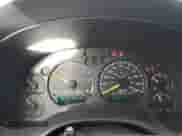 2001 Chevrolet Blazer LS z VIN 1GNCT18W71K130129, wystawiony jako Copart lot #85113764 z przebiegiem 65 992 mil mil oraz Czysty tytuł • Clean title. Historia ofert i sprzedaży dostępna na DreamBid. Obrazek 9.