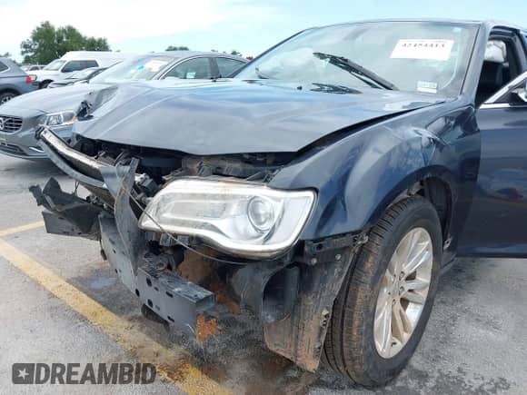 2017 Chrysler 300 C with VIN 2C3CCAEG0HH608306, listed as a IAAI auction lot 42454413 with Not provided miles and . Bid and sale history available at DreamBid. Image 6.