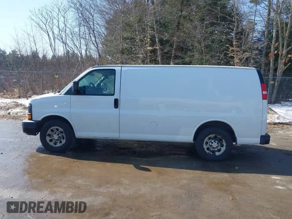 2011 Chevrolet Express Cargo with VIN 1GCSGAFXXB1171446, listed as a IAAI auction lot 41779147 with 182,578 mi miles and . Bid and sale history available at DreamBid. Image 14.