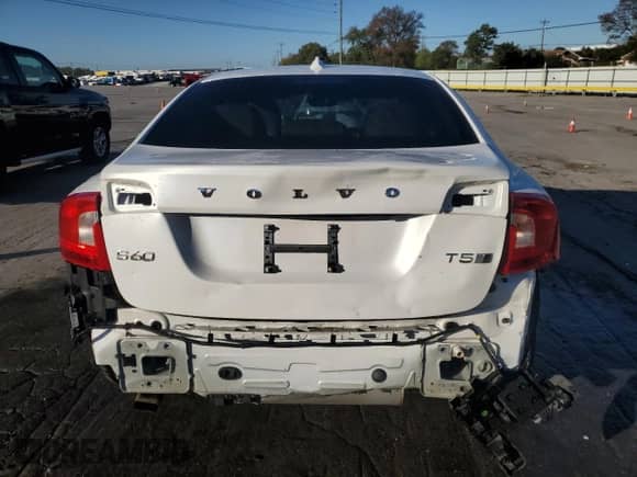 2017 Volvo S60 Inscription с VIN LYV402TKXHB129968, выставлен на аукционе Copart как лот 86484865 с пробегом 107 468 миль миль и Списание • Salvage title. История ставок и продаж доступна на DreamBid. Изображение 6.