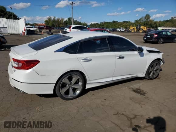 2018 Honda Accord Touring z VIN 1HGCV2F9XJA027462, wystawiony jako Copart lot #81780915 z przebiegiem Nie podano mil oraz Szkoda całkowita • Salvage title. Historia ofert i sprzedaży dostępna na DreamBid. Obrazek 3.