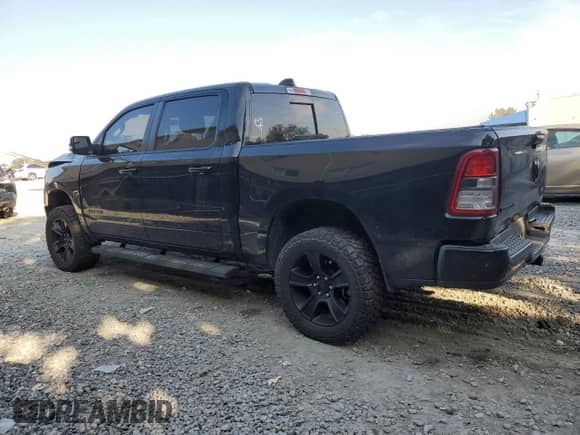 2020 Ram 1500 Big Horn z VIN 1C6RREFG2LN338139, wystawiony jako Copart lot #48244545 z przebiegiem 83 169 mil mil oraz Nie do naprawy • Non repairable. Historia ofert i sprzedaży dostępna na DreamBid. Obrazek 2.
