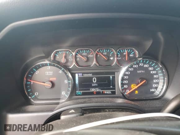 2017 Chevrolet Silverado 1500 LT z VIN 3GCPCREH6HG364570, wystawiony jako Copart lot #52647185 z przebiegiem 132 473 mil mil oraz Szkoda całkowita • Salvage title. Historia ofert i sprzedaży dostępna na DreamBid. Obrazek 9.