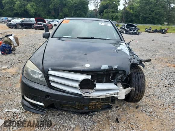2011 Mercedes-Benz C 300 Sport z VIN WDDGF5EB8BR156487, wystawiony jako Copart lot #67489375 z przebiegiem 163 288 mil mil oraz Szkoda całkowita • Salvage title. Historia ofert i sprzedaży dostępna na DreamBid. Obrazek 5.