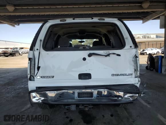 2005 Chevrolet Tahoe LS with VIN 1GNEC13V65J264097, listed as a Copart auction lot 68789145 with 175,221 mi miles and Salvage title. Bid and sale history available at DreamBid. Image 6.