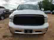 2015 Ram 1500 Laramie z VIN 1C6RR6NT3FS590976, wystawiony jako Copart lot #67740115 z przebiegiem 188 418 mil mil oraz Szkoda całkowita • Salvage title. Historia ofert i sprzedaży dostępna na DreamBid. Obrazek 5.