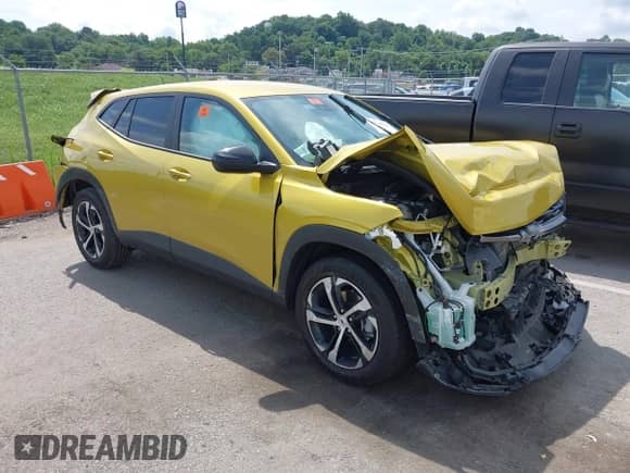 2024 Chevrolet Trax 1RS с VIN KL77LGE22RC162715, выставлен на аукционе IAAI как лот 42719767 с пробегом 21 633 миль миль и . История ставок и продаж доступна на DreamBid. Изображение 1.