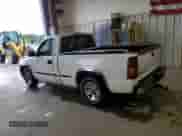 2002 GMC Sierra 1500 z VIN 1GTEC14W22Z149901, wystawiony jako Copart lot #60996325 z przebiegiem 243 259 mil mil oraz Czysty tytuł • Clean title. Historia ofert i sprzedaży dostępna na DreamBid. Obrazek 2.
