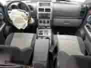 2008 Dodge Nitro SLT with VIN 1D8GU58K28W252977, listed as a Copart auction lot 47455585 with 123,425 mi miles and Salvage title. Bid and sale history available at DreamBid. Image 8.