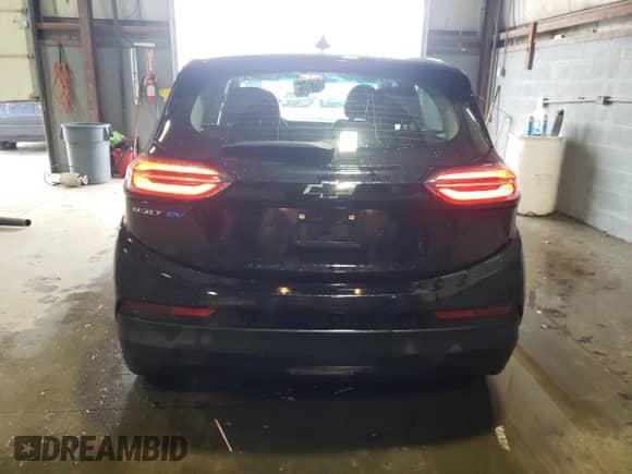 2023 Chevrolet Bolt EV 1LT z VIN 1G1FW6S09P4136275, wystawiony jako Copart lot #79150443 z przebiegiem 12 961 mil mil oraz . Historia ofert i sprzedaży dostępna na DreamBid. Obrazek 6.