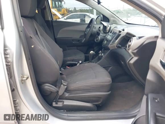 2015 Chevrolet Sonic LT with VIN 1G1JC6SH9F4164469, listed as a IAAI auction lot 43348968 with 193,513 mi miles and . Bid and sale history available at DreamBid. Image 5.