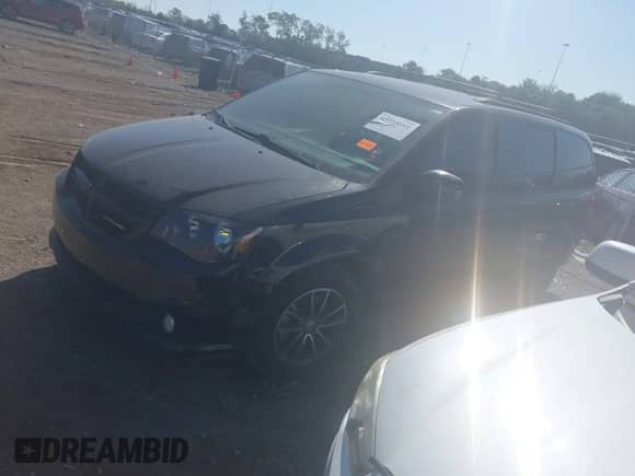 2018 Dodge Grand Caravan GT с VIN 2C4RDGEG5JR223779, выставлен на аукционе IAAI как лот 43353691 с пробегом 107 547 миль миль и . История ставок и продаж доступна на DreamBid. Изображение 17.