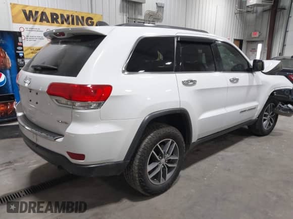 2017 Jeep Grand Cherokee Limited with VIN 1C4RJFBG4HC861354, listed as a IAAI auction lot 43308393 with 110,511 mi miles and . Bid and sale history available at DreamBid. Image 4.