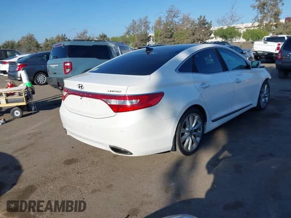 2014 Hyundai Azera Limited with VIN KMHFH4JG4EA420105, listed as a IAAI auction lot 43394508 with 145,836 mi miles and . Bid and sale history available at DreamBid. Image 4.