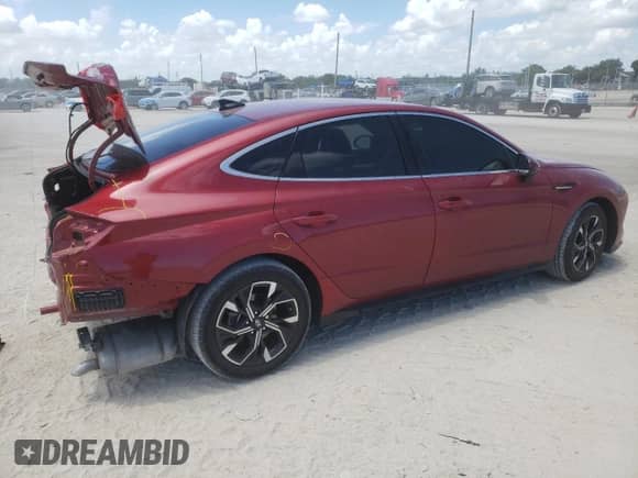 2024 Hyundai Sonata SEL с VIN KMHL64JA8RA398359, выставлен на аукционе Copart как лот 69404175 с пробегом 16 346 миль миль и На запчасти • Non repairable. История ставок и продаж доступна на DreamBid. Изображение 3.