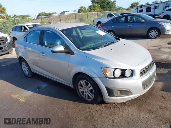 2012 Chevrolet Sonic LT с VIN 1G1JC5SH7C4154884, выставлен на аукционе IAAI как лот 42901909 с пробегом 184 790 миль миль и . История ставок и продаж доступна на DreamBid. Изображение 1.