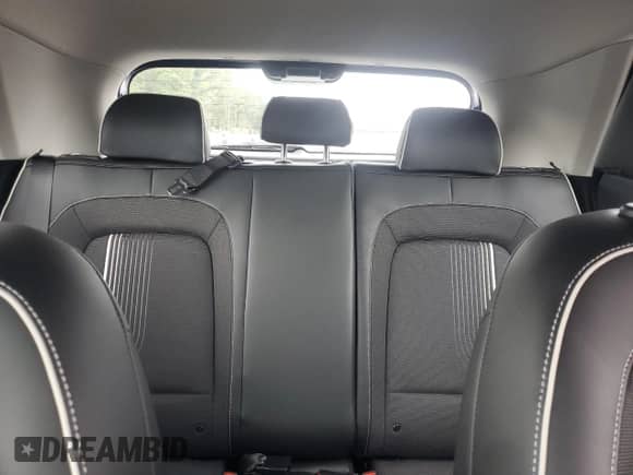 2023 Hyundai Venue SEL с VIN KMHRC8A38PU245326, выставлен на аукционе Copart как лот 72057405 с пробегом 9 165 миль миль и Списание • Salvage title. История ставок и продаж доступна на DreamBid. Изображение 10.