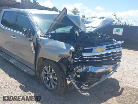 2024 Chevrolet Silverado 1500 LTZ with VIN 2GCUDGED5R1176330, listed as a IAAI auction lot 42846082 with 41,003 mi miles and . Bid and sale history available at DreamBid. Image 17.