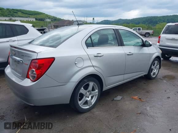 2016 Chevrolet Sonic LTZ с VIN 1G1JE5SB6G4142446, выставлен на аукционе IAAI как лот 42362230 с пробегом 126 546 миль миль и . История ставок и продаж доступна на DreamBid. Изображение 4.